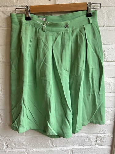 Vintage Ladies Baggy Shorts By Mani Size 12 In Lime Green - Picture 4 of 7