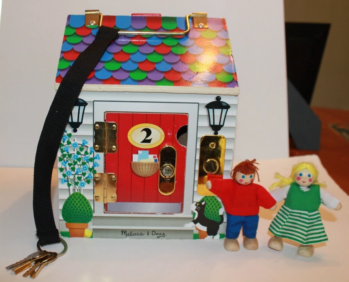 Melissa Doug Wooden Doorbell House w 4 Keys Doorbells with 2 Figures