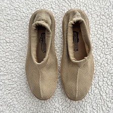 ARCOPEDICO Casual Slip-on Tan Knit Shoes. Women  s Size 8. Made In Portugal.