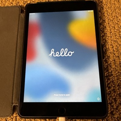 iPad mini４　128GB Amazon.com : Apple iPad Mini 4 128GB WiFi MK9N2LL/A Space Gray