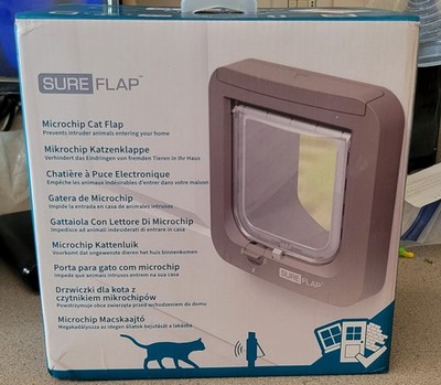 NIB SureFlap Microchip Cat Flap White Scans Pet's ID on Entry