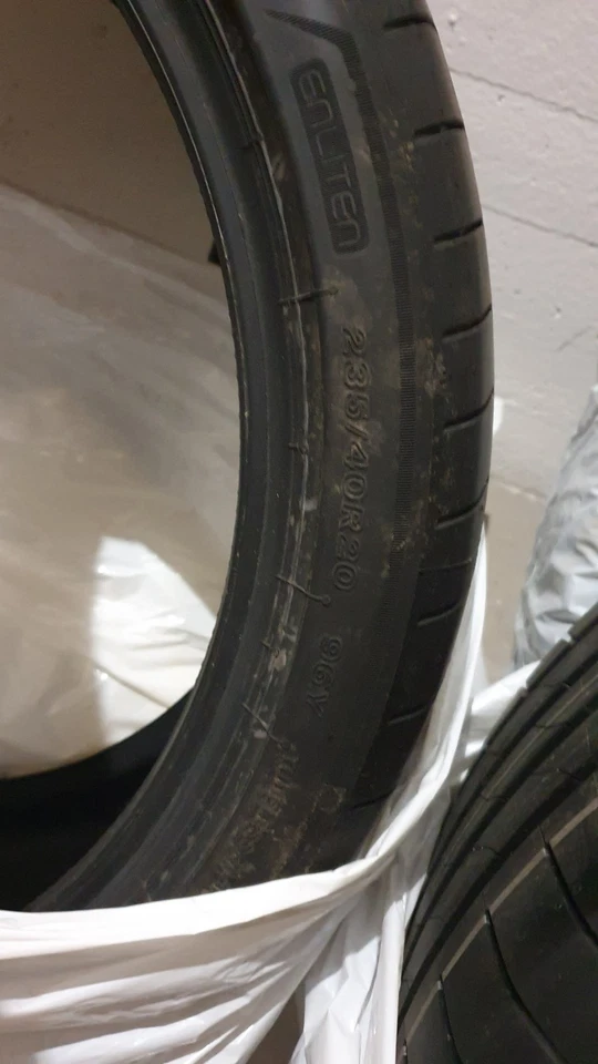 4x Bridgestone Potenza Sport 235/40 R20 96Y XL - Bild 4 von 4