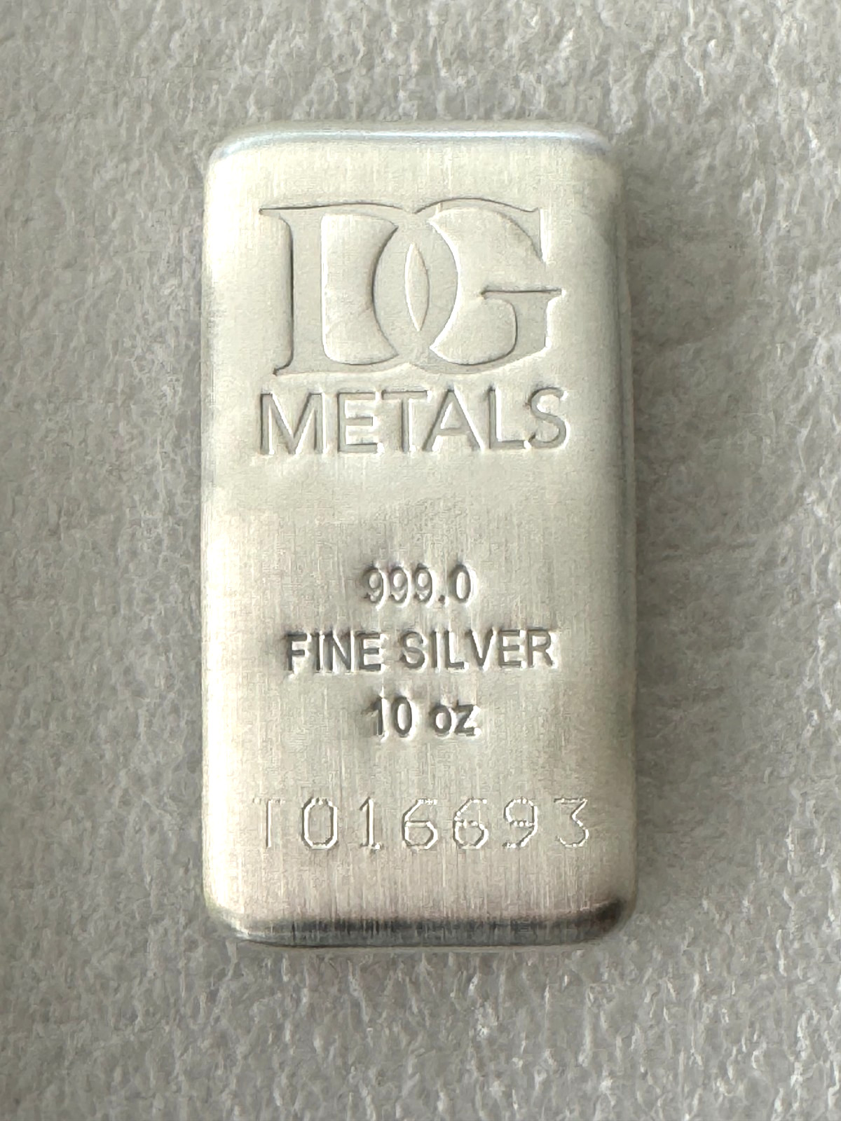 10 oz Dillon Gage 10oz .999 Fine Silver Bullion BarIn Stock and Ready to Ship