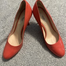 Prada Patent Leather Rounded Toe Pumps Heels Coral Shoes Womens 36 1/2 Scuffs