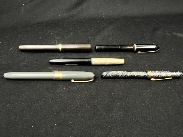 Vintage 4 Fountain Pens  (2 - 14kt Gold Nibs) & 1 Ballpoint Pen Lot of 5 Pieces
