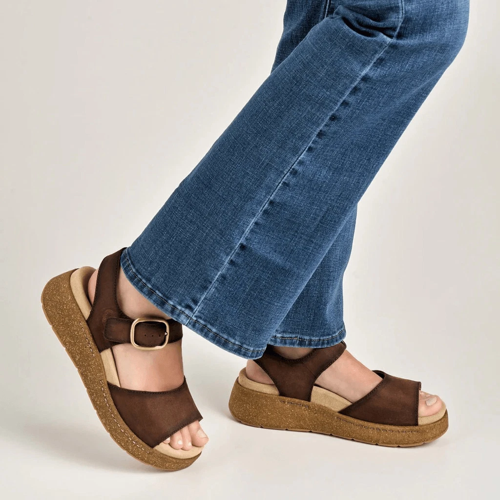 NEW Dansko Bianca Platform Sandal in Burnished Brown Nubuck NIB Boho, Casual