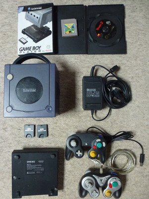 Konsole Nintendo GameCube Lila Gameboy Player + CD 2 Controller 2 Speicherkarten
