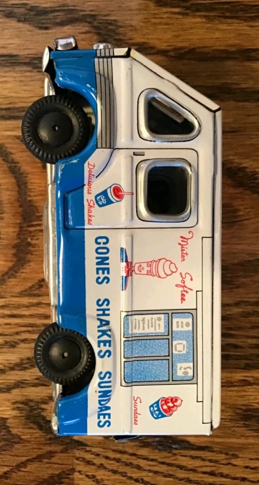 Camión de juguete Mister Softee vintage de los años 60 fricción de hojalata y cupón original anuncio promocional Foto 4 de 4