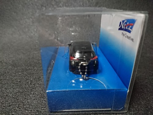 TOYOTA AURIS Llavero Luz LED Negro Mini Coche Modelo Japón Coche - Imagen 6 de 9