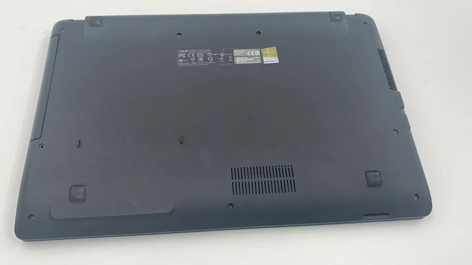 ASUS X551C, 4 GB RAM, 500 GB HDD, CORE I3 Foto 4 de 4