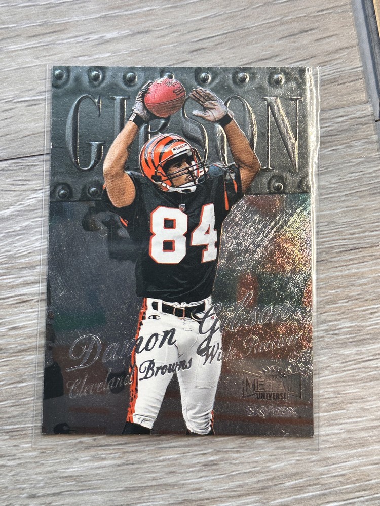 # 54 Damon Gibson Cleveland Browns 1999 SkyBox Metal Universe