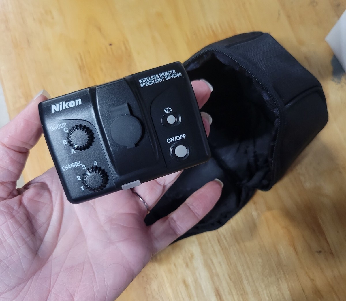 Speedlight Remote Nikon Sbr 200 Nikon SB-R200 Slave Flash Unit