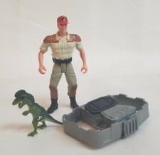 Jurassic Park Lost World Jaws Jackson Action Figure Kenner with Hatchling
