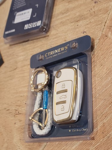 Car Key Case for Audi A1 A3 A4 A5 A6 A7 A8 Quattro Q3 Q5 Q7 R8 Allroad C5 C6 Tt - Picture 5 of 9
