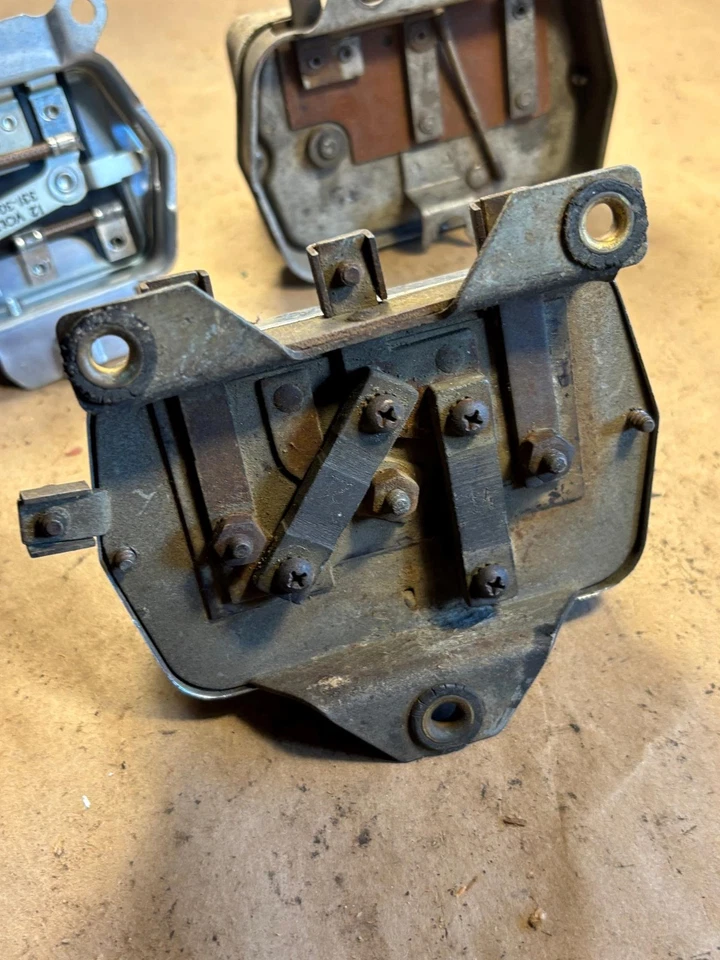 Regulador de voltaje x3 GM Ford Chrysler años 50 Foto 4 de 4