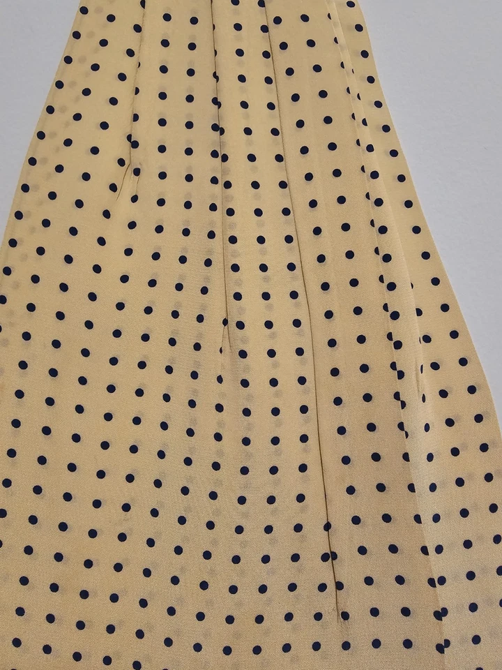 Polo de Ralph Lauren elegante corbata amarilla a lunares - Hecho en EE. UU. Foto 2 de 4