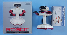 Nintendo Famicom R.O.B. Robot HVC-012 + Block Set HVC-BL CIB (No Game) Japan