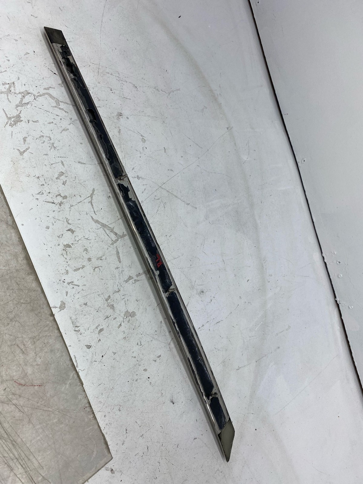 2010-2020 BENTLEY MULSANNE OEM REAR LEFT DRIVER LOWER DOOR MOLDING CHROME