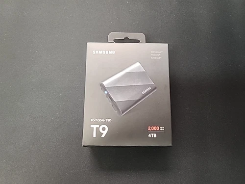 Brand New Sealed - Samsung T9 4TB 2,000 MB/s Portable SSD USB 3.2 Gen. 2 - Black