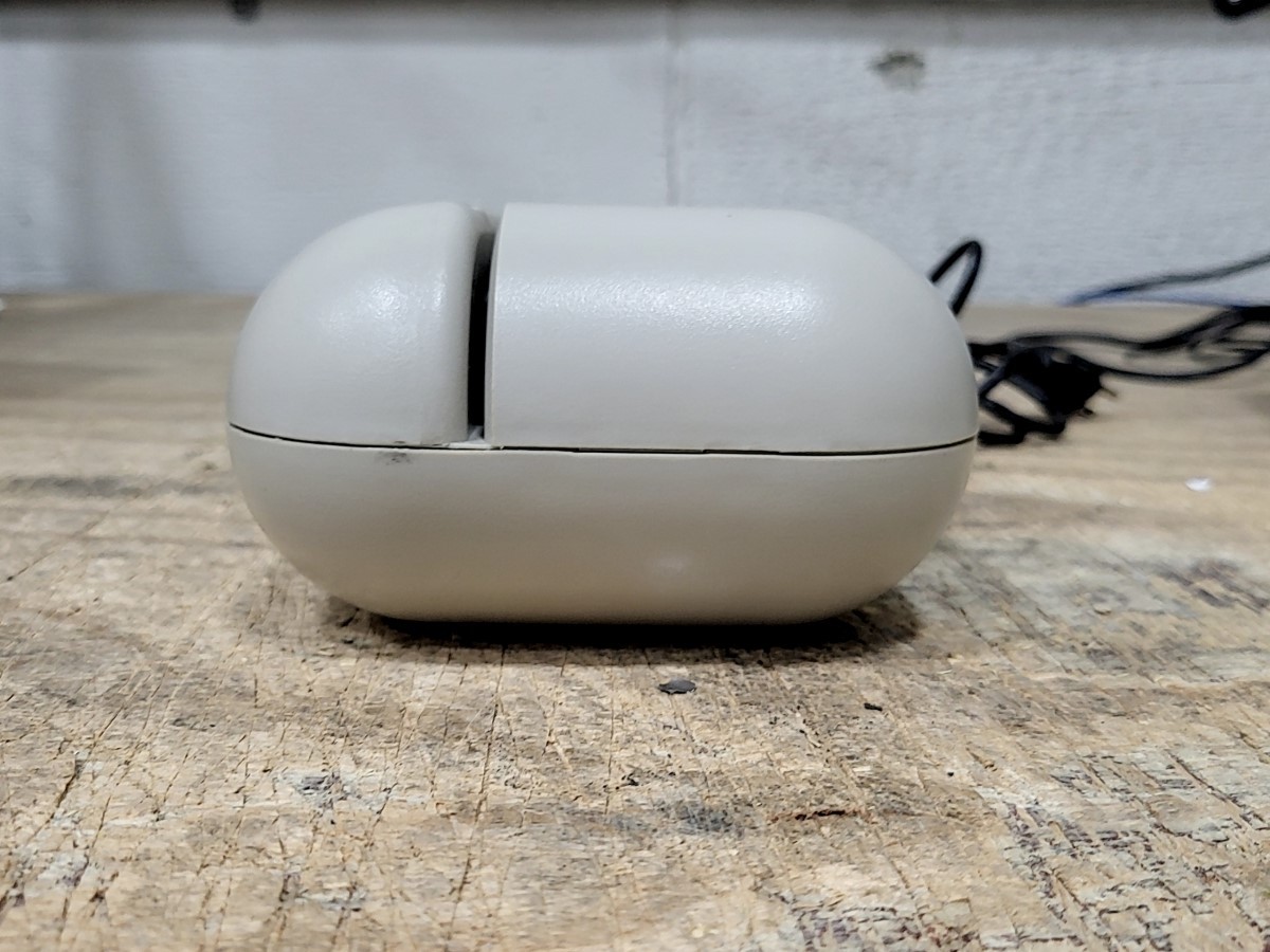 SWINGLINE 535 Electric Three Hole Punch