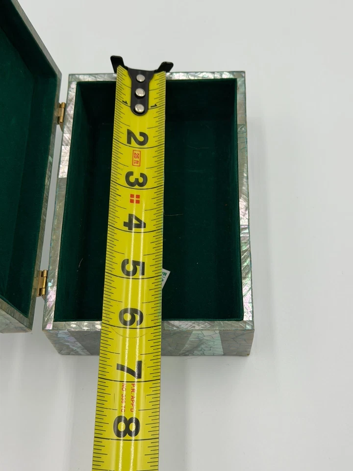 MOTHER OF PEARL MOSAIC INLAY JEWELRY TRINKET BOX GREEN WHITE  IRIDESCENT VINTAGE - Image 3 of 4