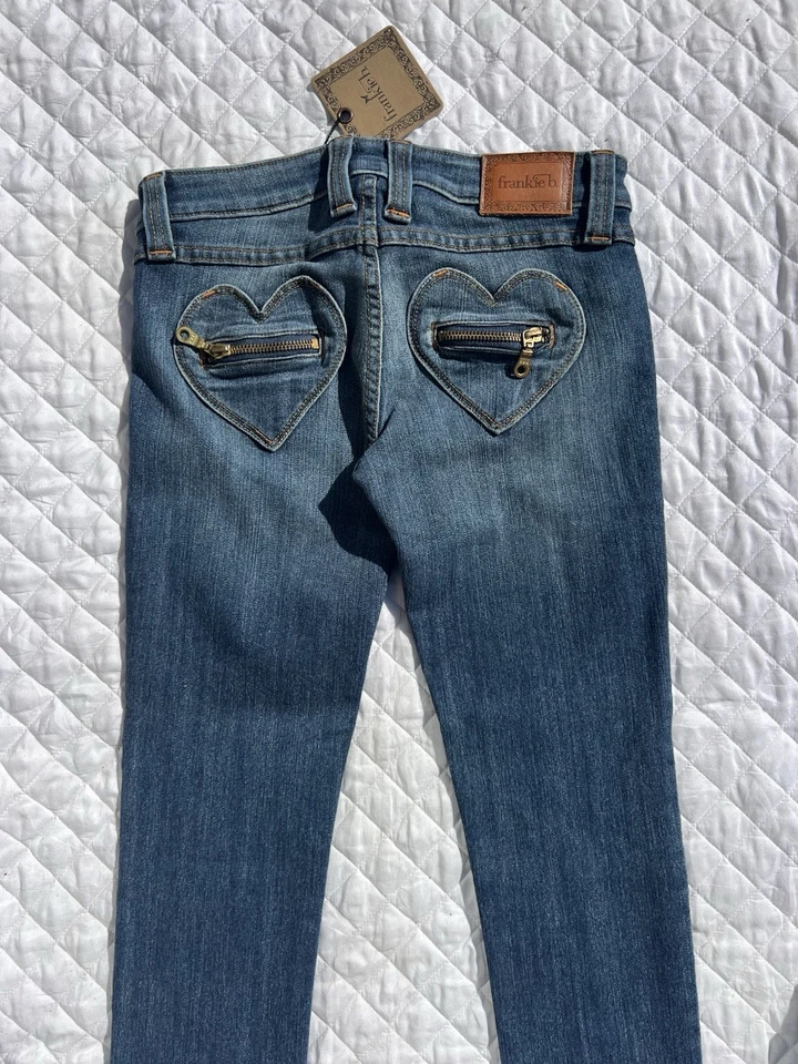 复古旧货 Y2K 低腰 Frankie B. Heart Pockets 紧身牛仔裤 27 Nos 码 — 第 2/4 张图片