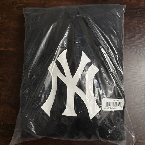 New Undefeated Hoodie Size Medium Black NY - Picture 2 of 4