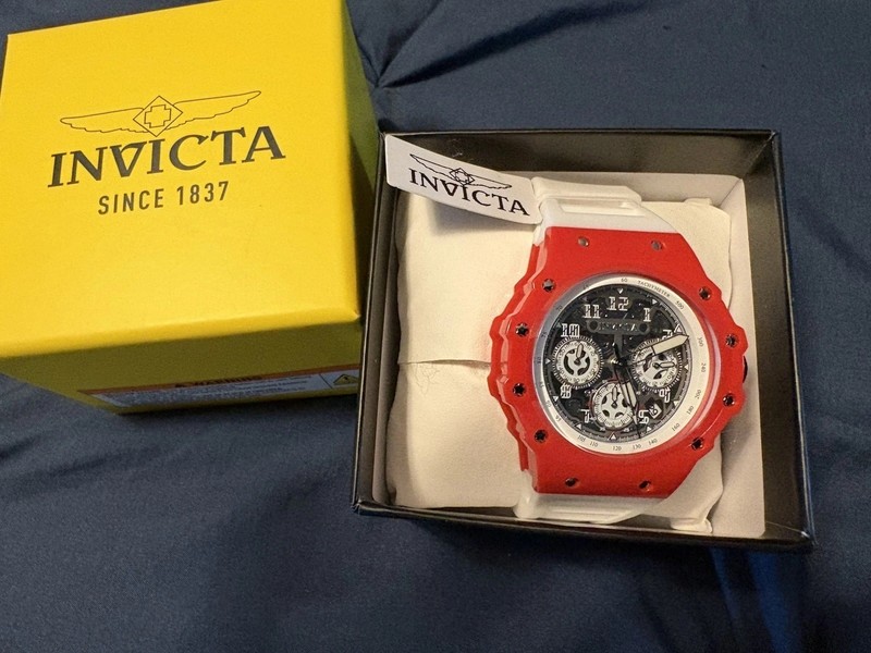 Invicta Men's Speedway