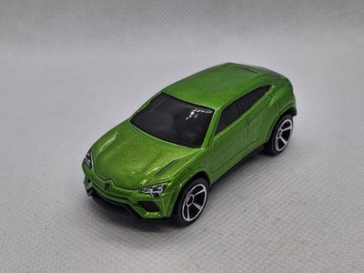 Hot Wheels Lamborghini Urus -Green LOOSE MINT (WWS)