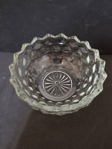 Vintage Indiana Glass Co. Glass Cubist Pattern Clear Bowl - Picture 2 of 4
