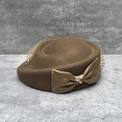 Women Elegant Wool Blend Beret with Bowknot & Mesh Veil  display picture 1