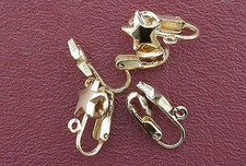 FOUR 9mm GOLDPLATED STAR CLIP ON EARRINGS WITH LOOP MOUNTING CF505