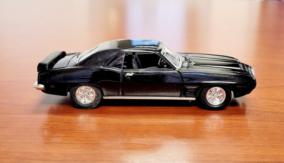 ミニカー 1969 Pontiac Firebird Trans Am 1/18 1/18 1969 Pontiac Firebird Trans (Orange) Diecast Car Model
