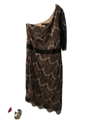 Forever Unique One Shoulder Lace Black 