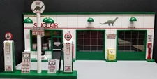 SINCLAIR GAS STATION FRONT W/ 2 PUMP ISLAND DIORAMA DISPLAY  HAND CRAFTED, NEW