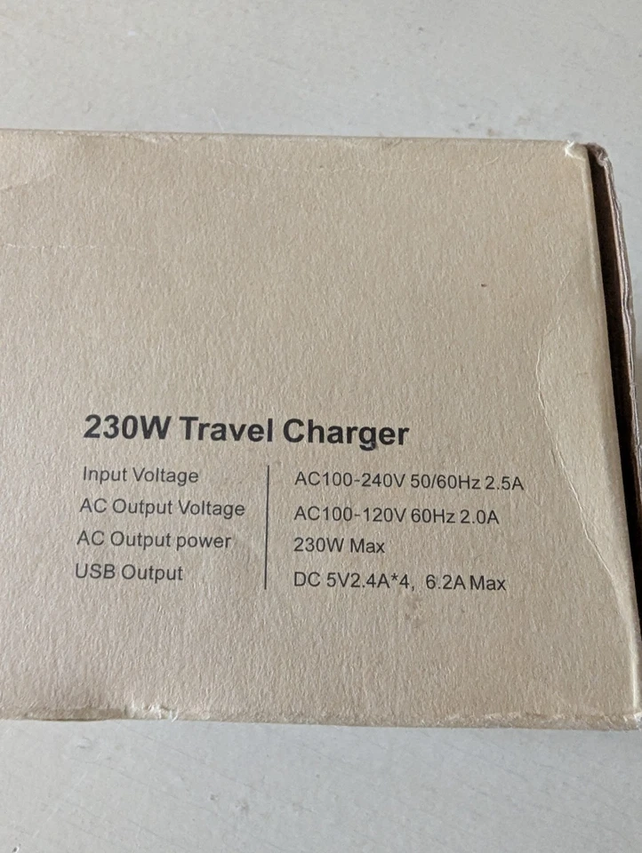 Travel Voltage Converter International Power Adapter Step Down 220V to 110V - Image 3 of 4