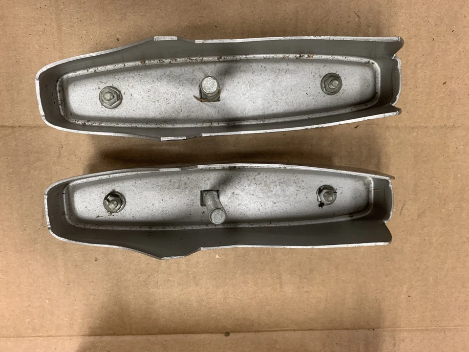 NUEVO DE LOTE 1970 FORD GALAXIE 500 XL LTD PARACHOQUES TRASERO PROTECTORES OEM PAR PIEZA #D0AZ-17984-A Foto 4 de 4