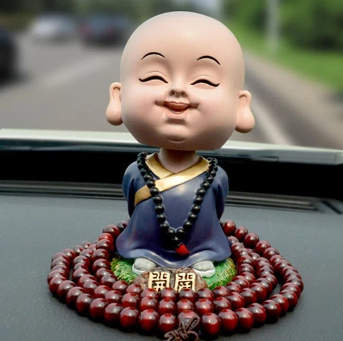 Kreatives Auto Ornament Kopfschütteln Maitreya Buddhistischer Mönch süß Auto Deko - Bild 17 von 26