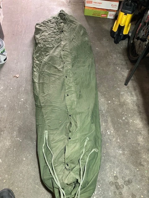 US Military Army Sleeping Bag, Intermediate Cold WITH Water Repellant Cover