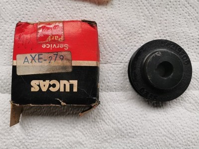 Lucas 54219208 AXE279 generator pulley, 2.5'' wide, single groove, cast iron NOS