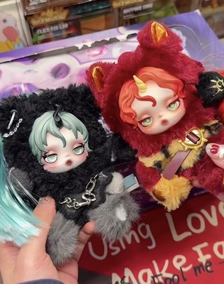 値下げ☆SKULLPANDA シークレット Queen Chrysalis 2pcs Secret-Sunset Shimmer+ Queen Chrysalis Skullpanda My Little