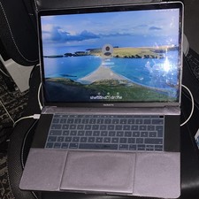 Apple MacBook Pro Notebook Laptop Modell MacBook Pro in Space Grau