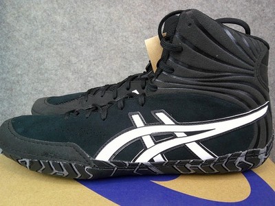Size 12 - Asics Agressor 5 Men's Black/White New in Box 1081A048-001