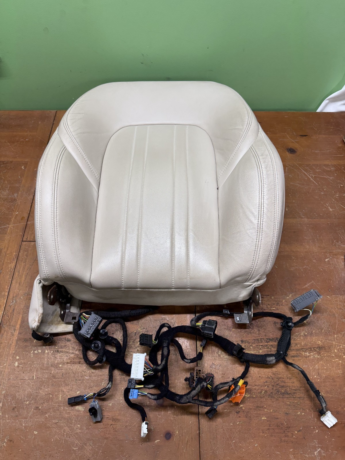 2014-2019 Maserati Ghibli Left Front Driver Side Upper Seat Back Rest Cushion