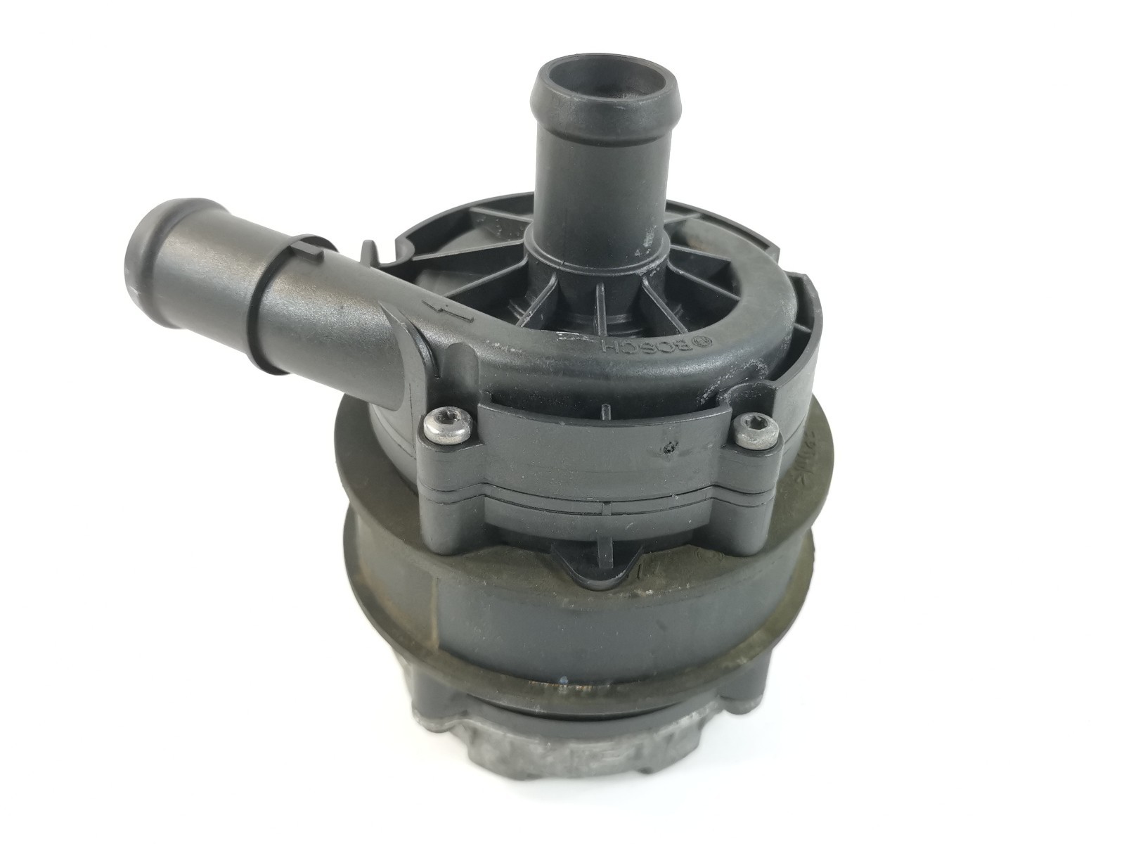 Maserati Levante 2018 Auxiliary water pump P/N 670005347