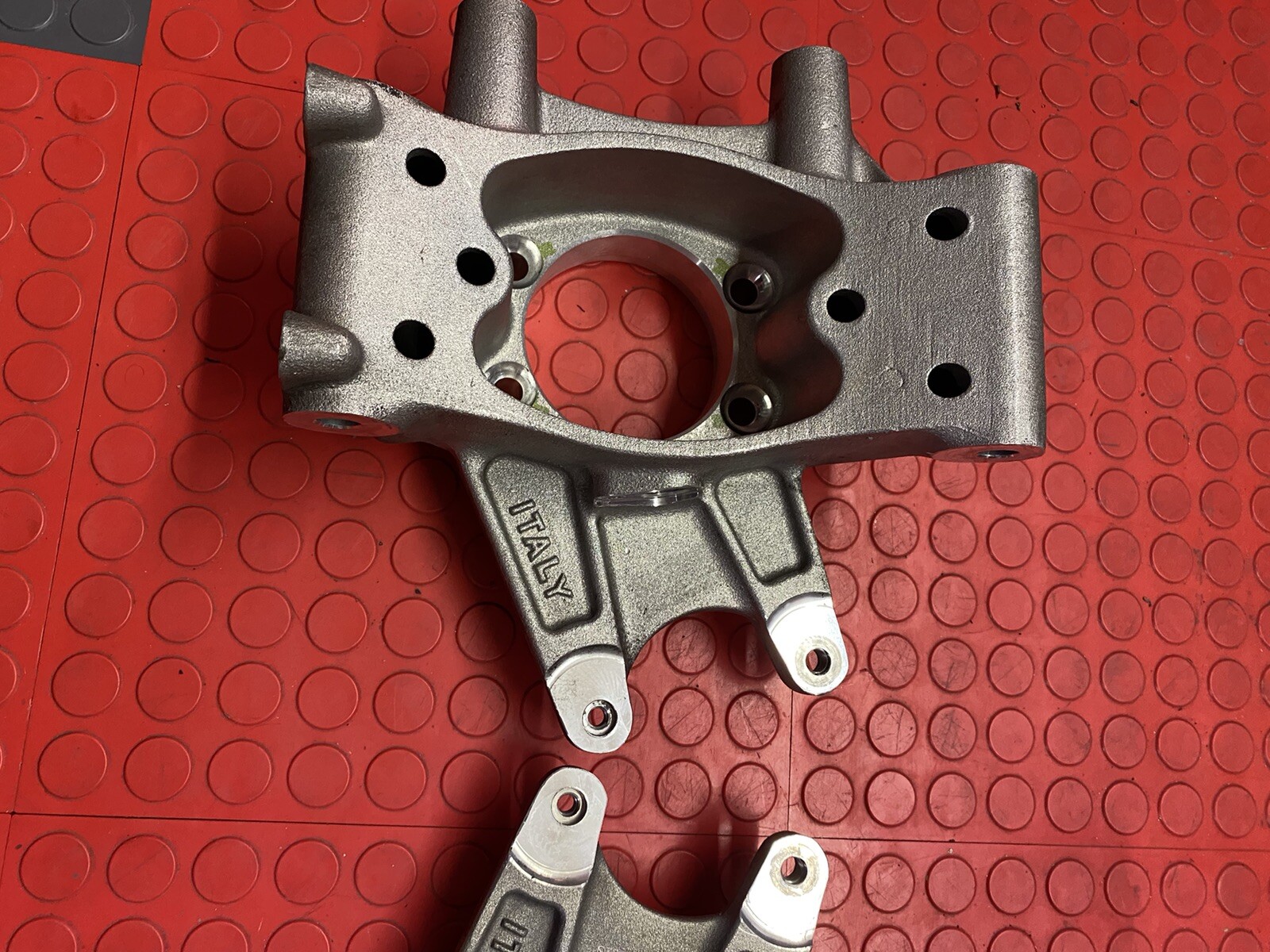 Lamborghini Murcielago 2001-2010 LP640 Rear Left,  Right Bearing Hub Carrier .
