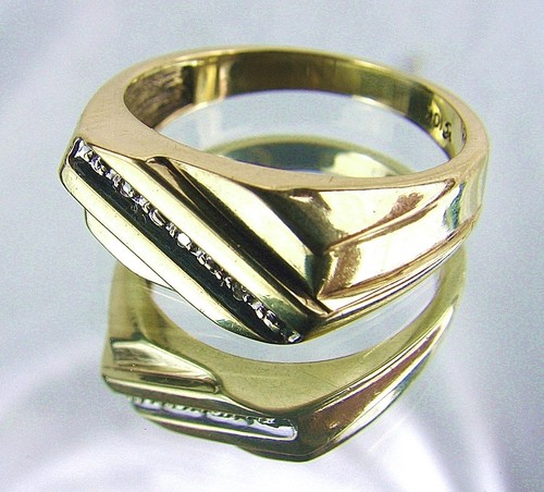 MEN'S MODERNEST RING *10K GOLD WITH DIAMONDS* c.19