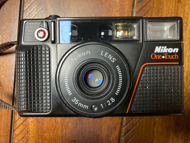nikon l35af 35mm film camera