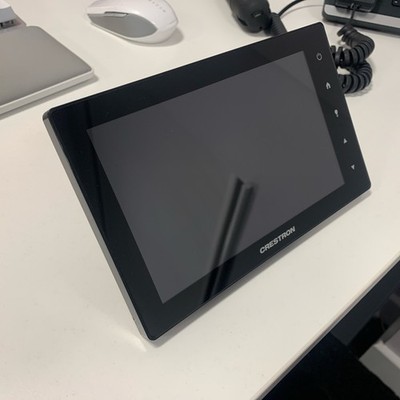 Crestron TSW-750-B-S Touchscreen - Nur Gerät ohne Zubehör oder Ständer