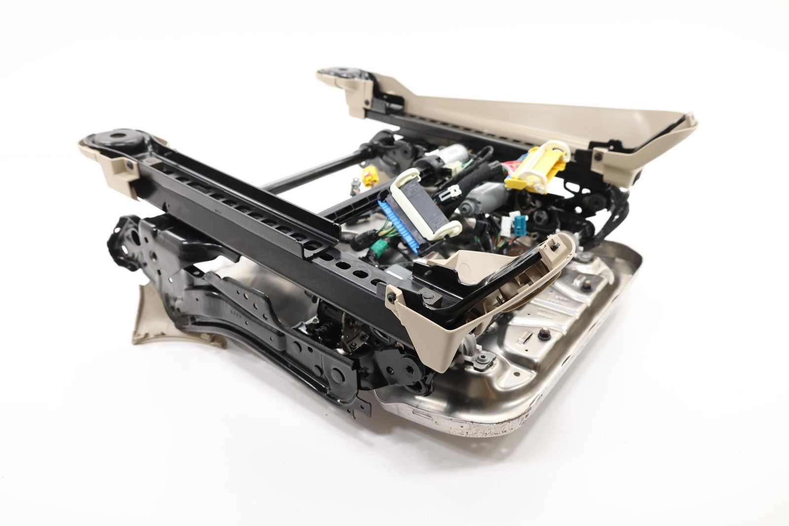 2014-2022 JEEP GRAND CHEROKEE WK FRONT RIGHT SIDE LOWER SEAT ADJUSTING TRACK OEM